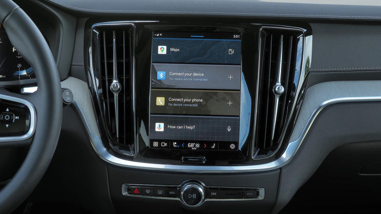 2023 Volvo V60 Cross Country touchscreen