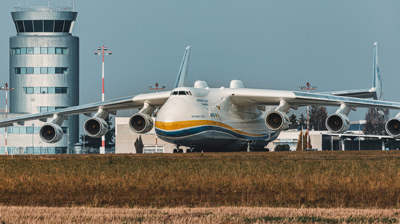 An Antonov An-225 Mriya on the ground in Poland