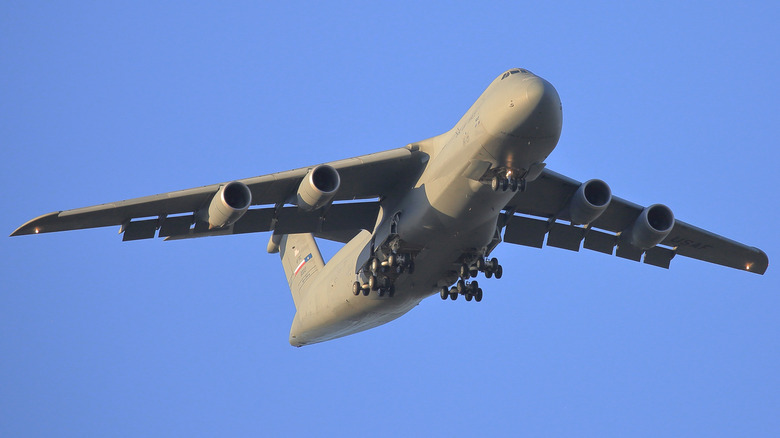 A Lockheed C-5M Super Galaxy flying over San Antonio, Texas in October 2019