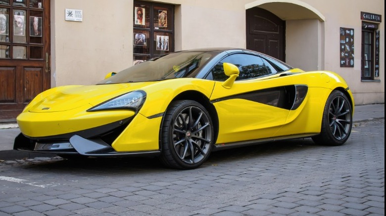 Yellow McLaren 540C