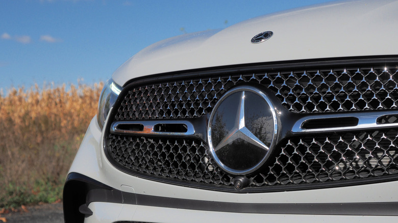 Mercedes-Benz logo on GLC