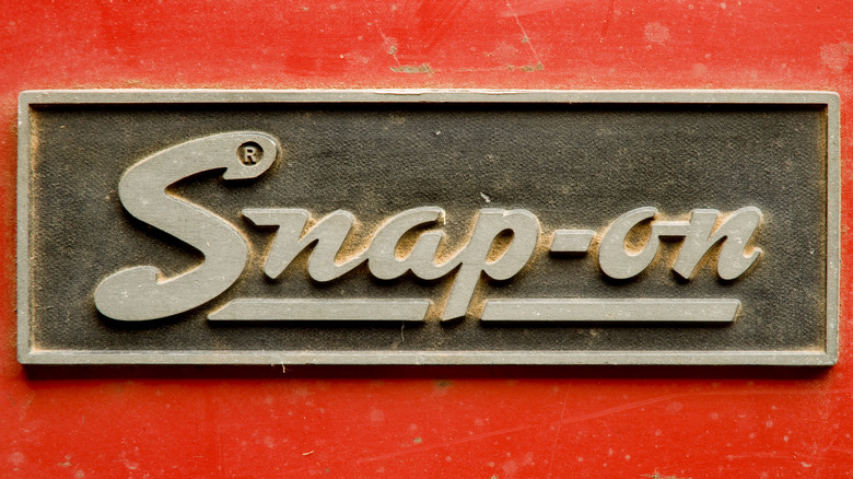 snap-on logo