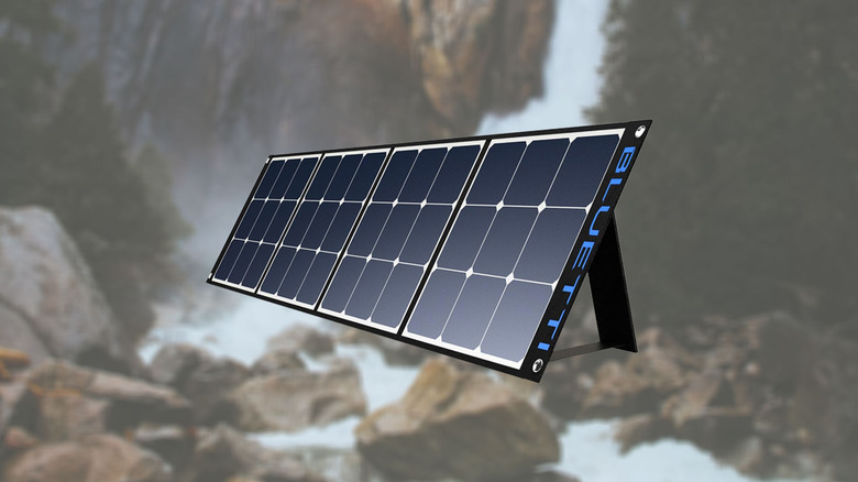 Bluetti solar panel with kickstand