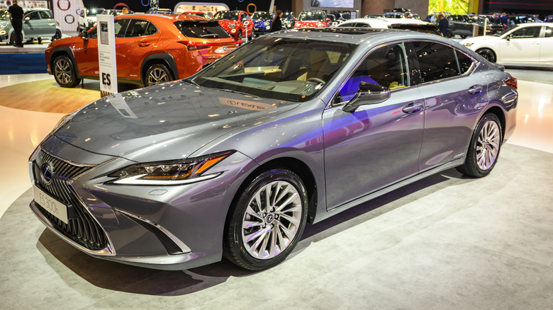 Lexus ES 300h at an auto show