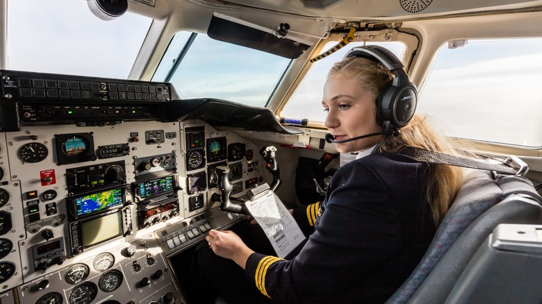 female pilot