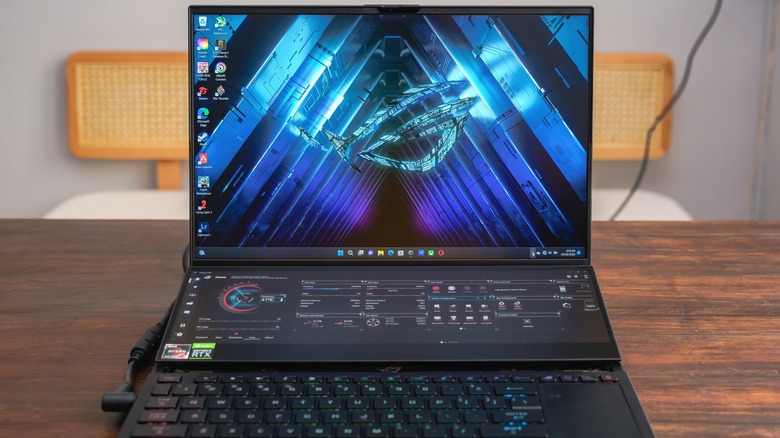 Asus ROG Zephyrus Duo on table