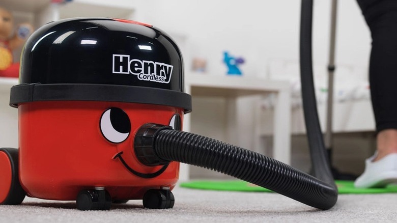 Henry Cordless Vacuum on the floor