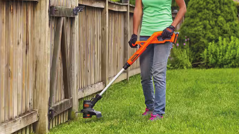 Black + Decker String Trimmer