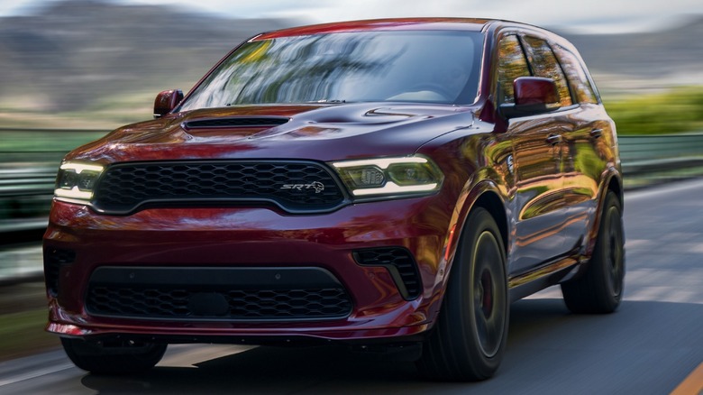 Dodge Durango SRT Hellcat red