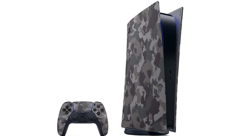 gray camo ps5 console and controller skin