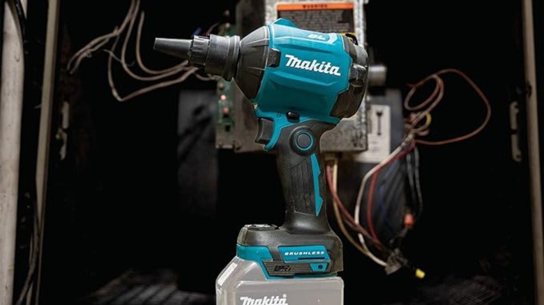 Makita high speed blower 