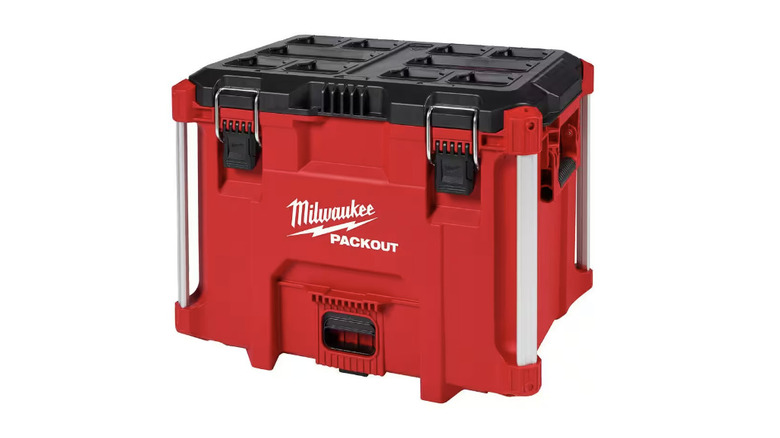 MIlwaukee 22 inch tool box