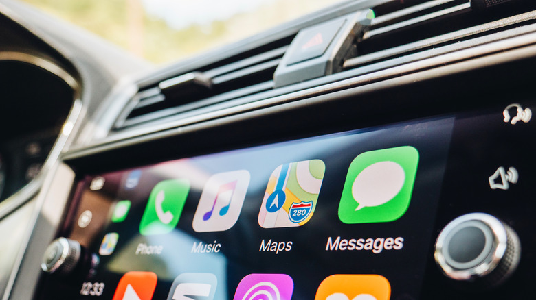 carplay apps car screen