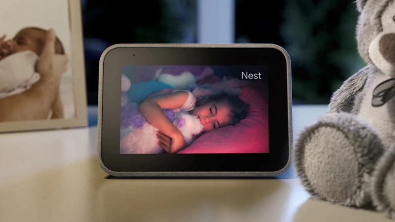 Lenovo Smart Clock showing view of Google Nest Cam