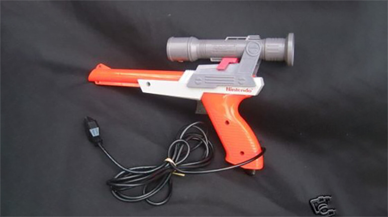 Nintendo Duck Hunt Zapper gun with scope