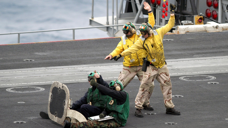 Flight deck operators