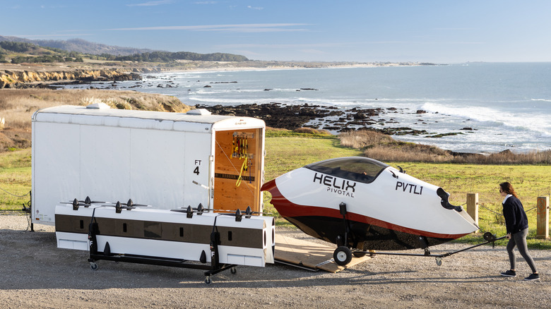 Pivotal Helix eVTOL getting put into trailer