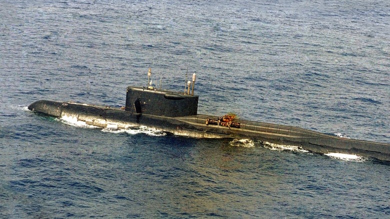 damaged K-219 submarine