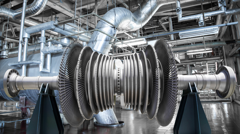 power-generating steam turbine