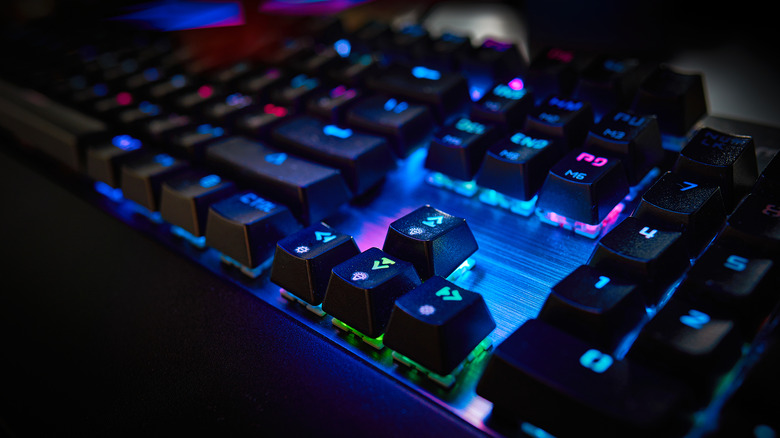 Close up of a full-sized mechanical keyboard 