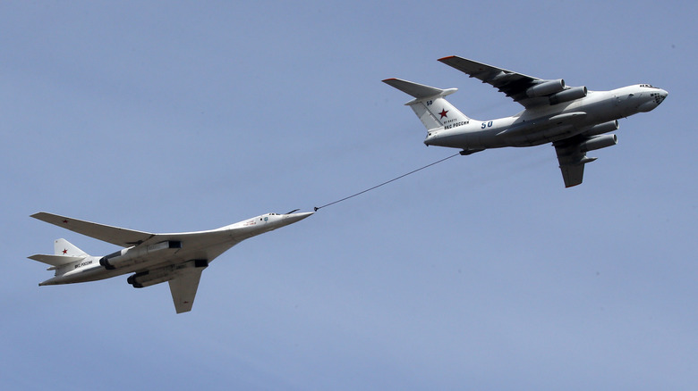 Jets refueling in mid-air