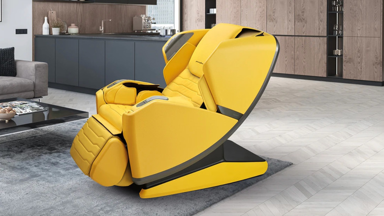 OSIM uLove 3 Well-Being Chair in yellow color.