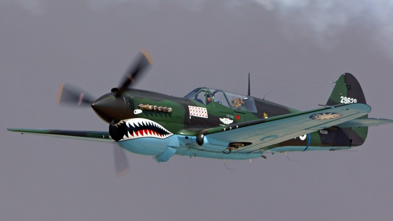 Curtiss P-40 