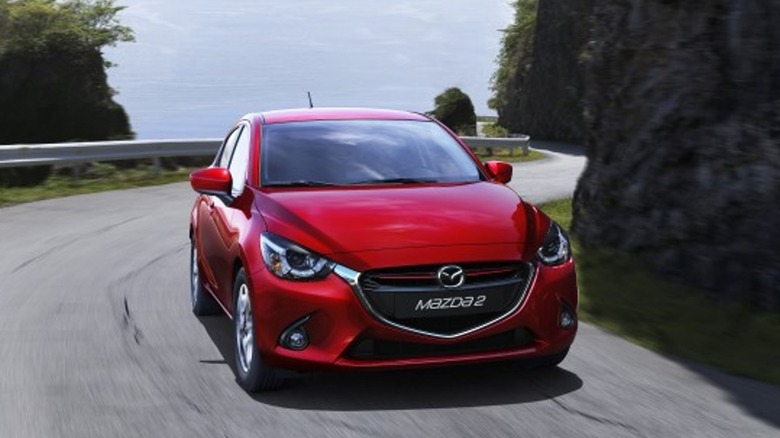 2016 Mazda 2 red