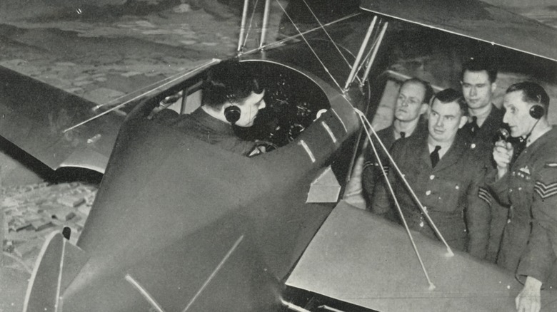 An early RAF flight simulator