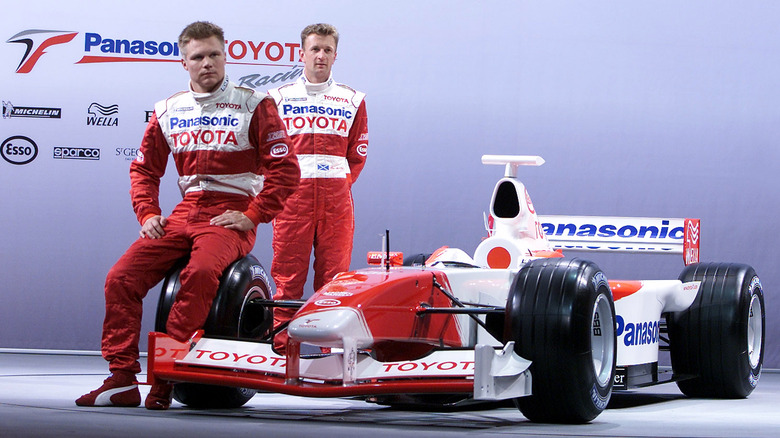 Mika Salo and Alan McNish with 2001 Toyota F1 car