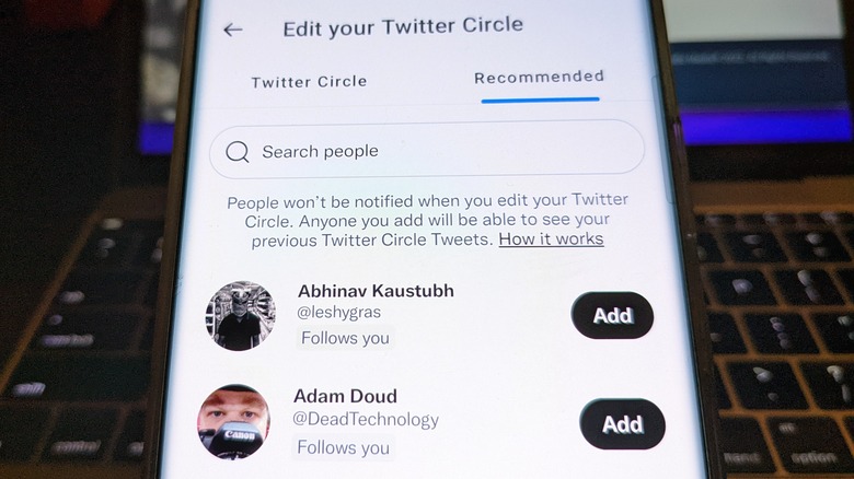 Adding new accounts Twitter Circle 