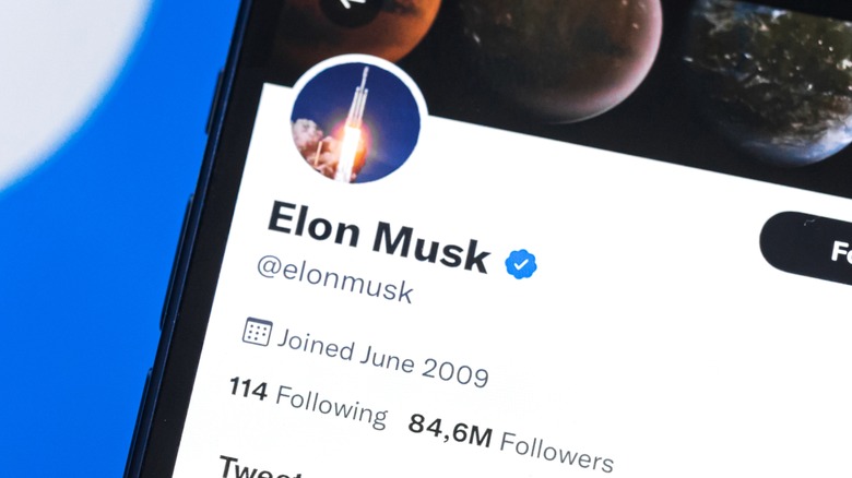 Verified Elon Musk Twitter account