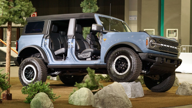 Ford Bronco articulation