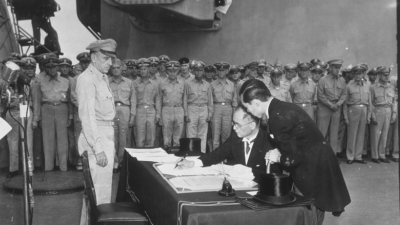 Japan surrender WWII