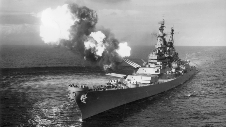 Uss Missouri firing guns korea