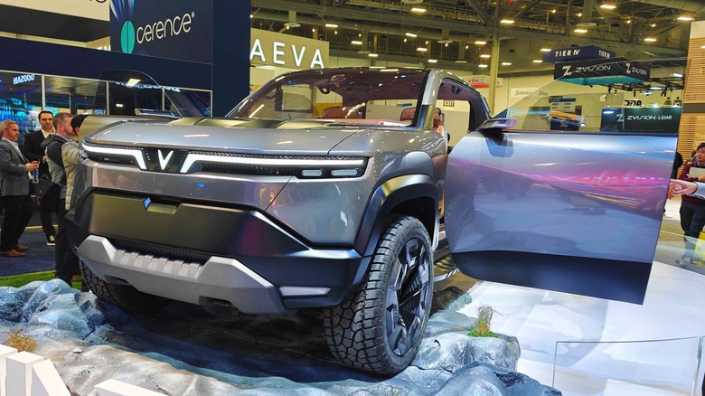 CES 2024: VinFast Announces New Mid-Size Electric Pickup Truck To ...