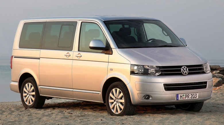 Transporter T5 on the beach