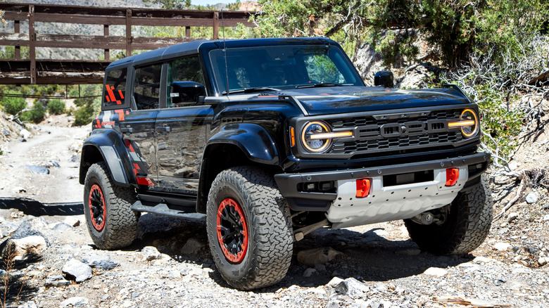 Ford Bronco off road