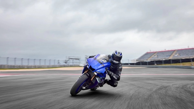 2025 YZF-R1 Yamaha sportbike with clip-on handlebars