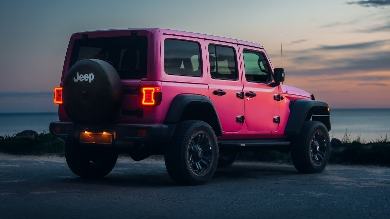 pink Jeep Wrangler rear view