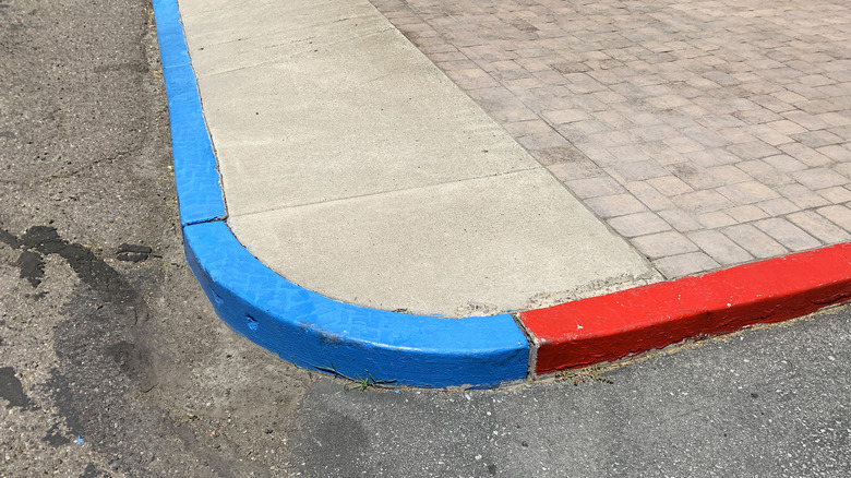 Blue and red colored curbs