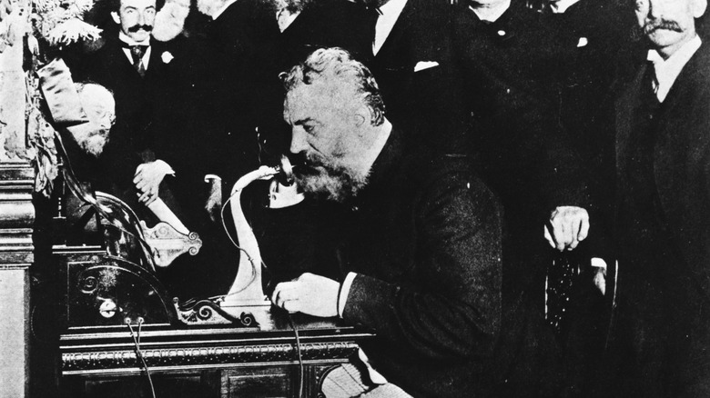 alexander graham bell making call