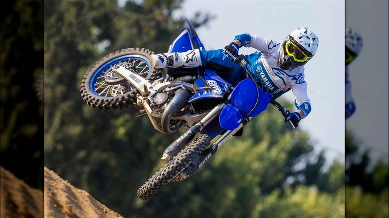 Yamaha GYTR YZ450F Jumping