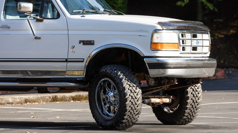 Pickup truck wheels turning