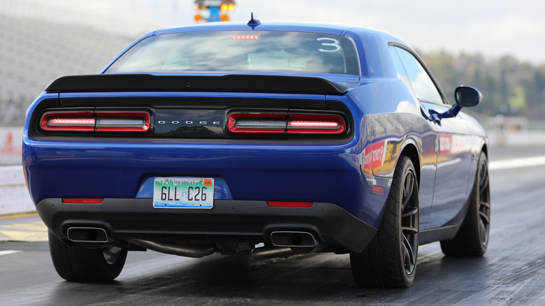 Image of the Dodge Challenger R/T Scat Pack 1320 rear view