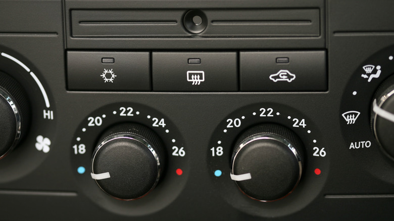 car console with snowflake button