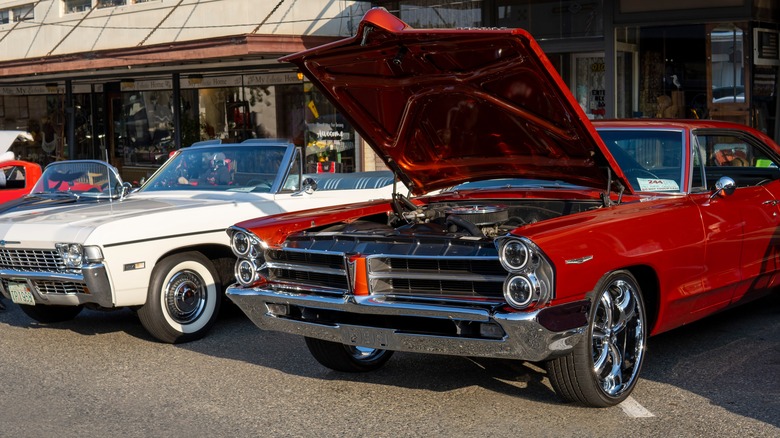 A 1965 Pontiac Catalina with its hood open