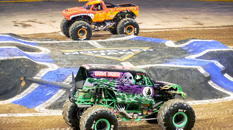 El Toro Loco and Grave Digger on the Monster Jam track.