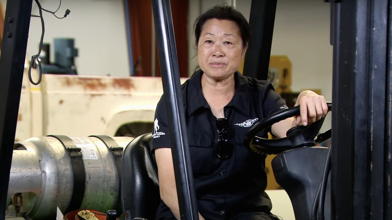 Sue on Fast N' Loud driving forklift