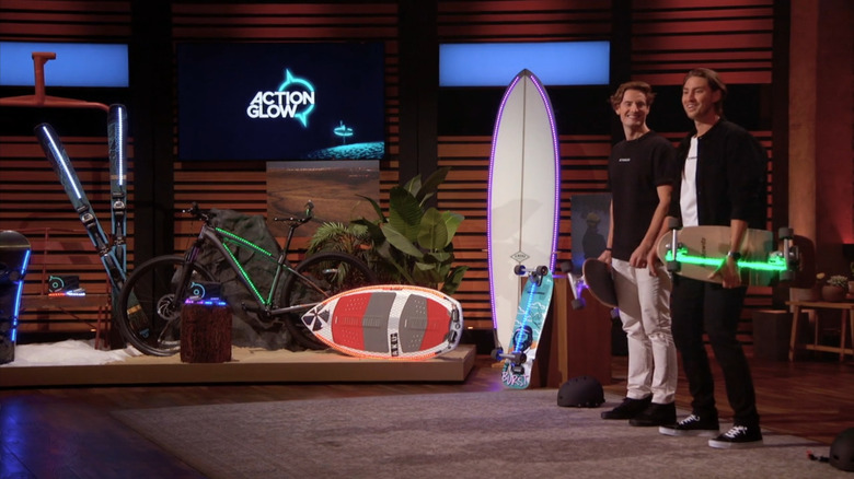 Garret and Dakota Porter pitching on Shark Tank